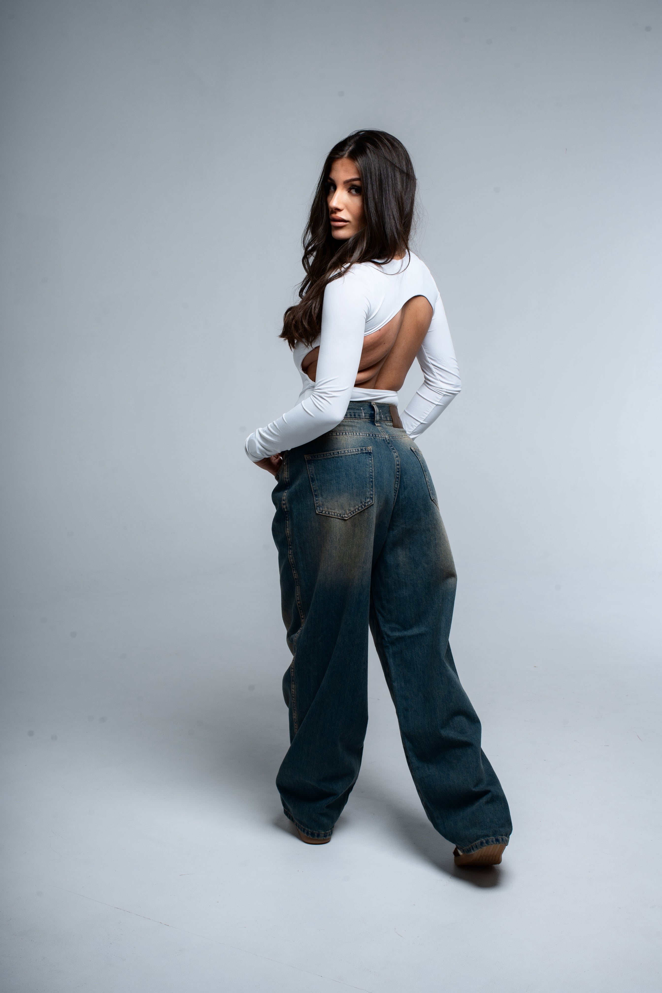 THE BOYFRIEND JEANS